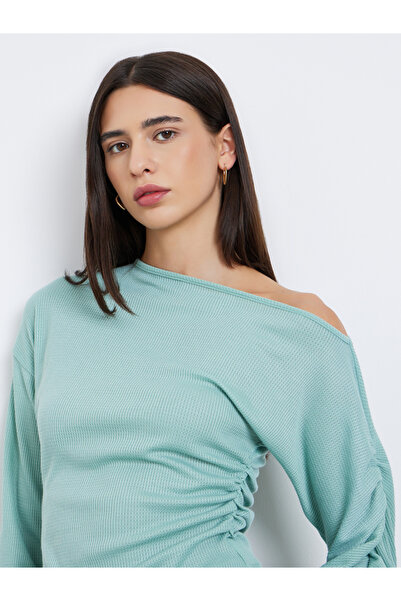 Styli بلوزة خضراء نعناعية بأكمام طويلة