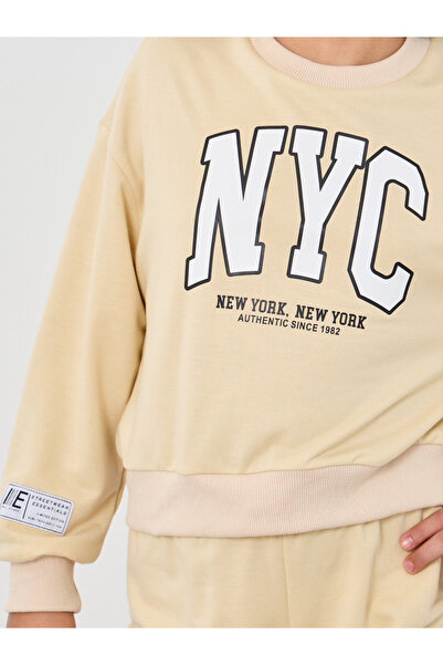 Styli Teen Beige NYC Print Sweatshirt and Joggers Set
