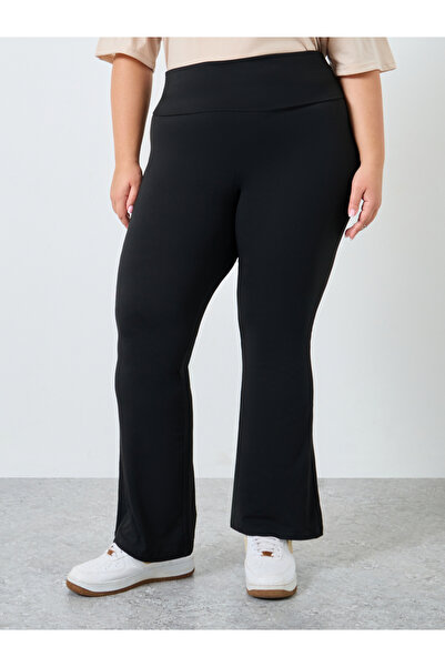 Styli Women Plus Size Flared Black Leggings