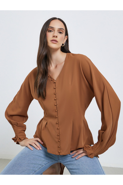 Styli Buttoned Balloon Sleeve Peplum Blouse