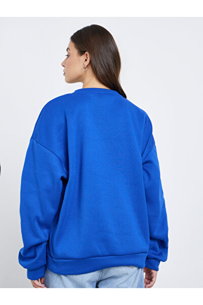 Styli Women Blue Slogan Print Sweatshirt