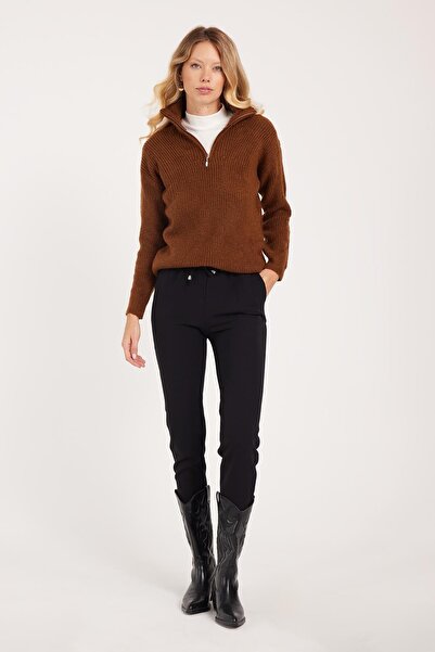 Tudors Kadın Relax Fit Rahat Kesim Yüksel Bel Dar Paça Beli Lastikli Bağcıklı Siyah Pantolon