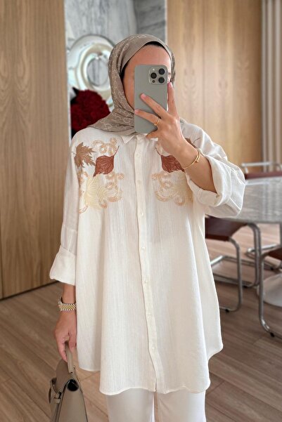 Ka Hijab Leaf Pattern Embroidered Shirt - White