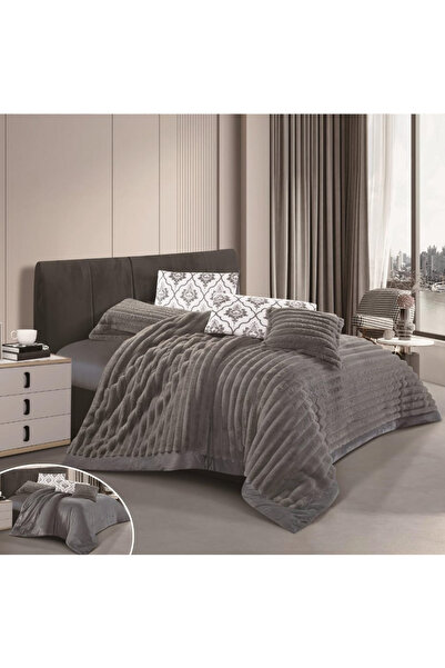 SNOOZYL Luxury royal double hotel bedspread made of soft velvet and fur to provide warmth and comfort