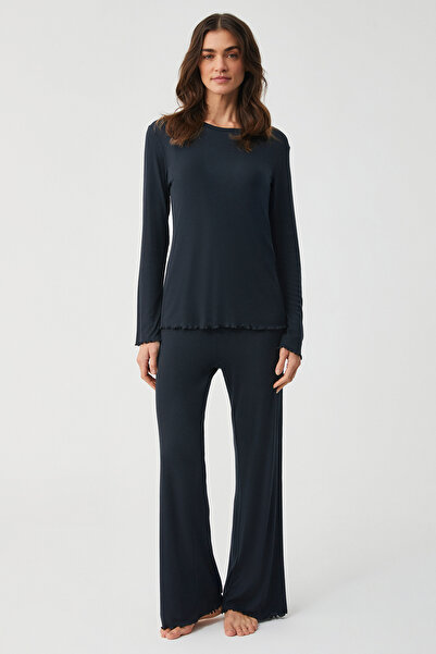 Penyemood Soft textured pajama set