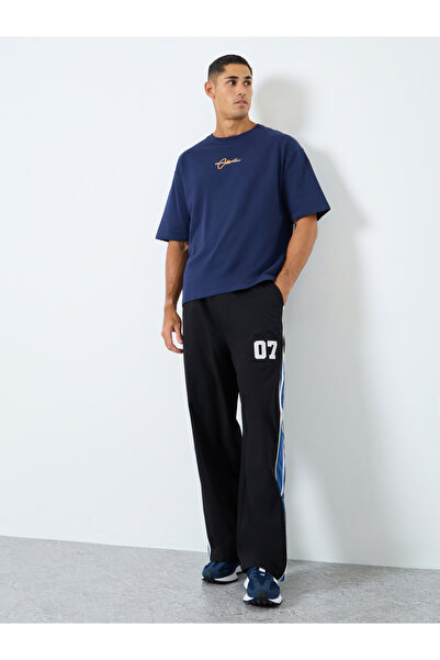 Styli Oversized Fit Cut and Sew Detail Parachute Pant