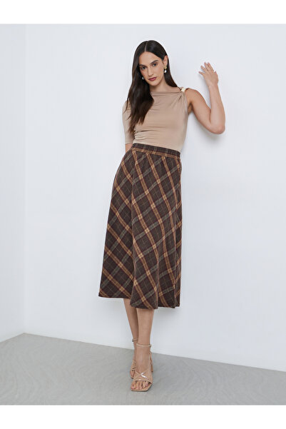 Styli تنورة ميدي بقصة A وطبعة مربعات