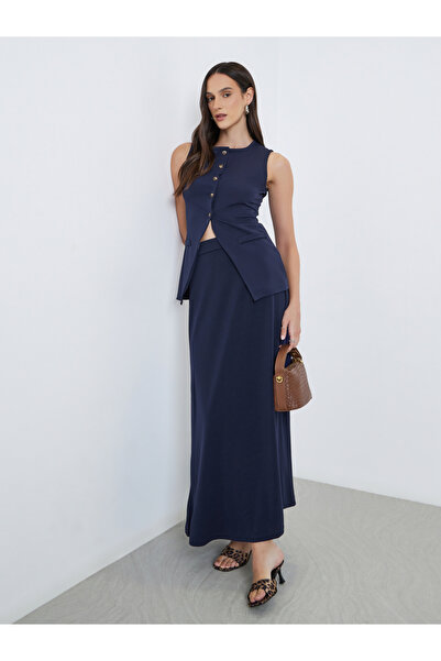 Styli تنورة ماكسي سادة محبوكة على شكل حرف A