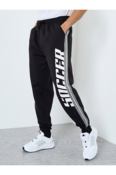 Styli Men Black Graphic Oversized Joggers