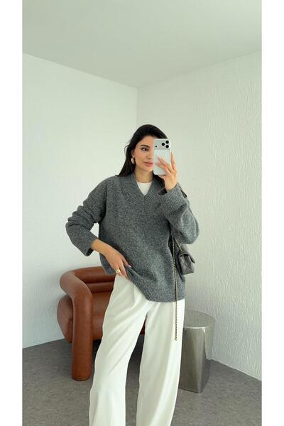 HAZELANNA V-Neck Anthracite Wool Effect Sweater