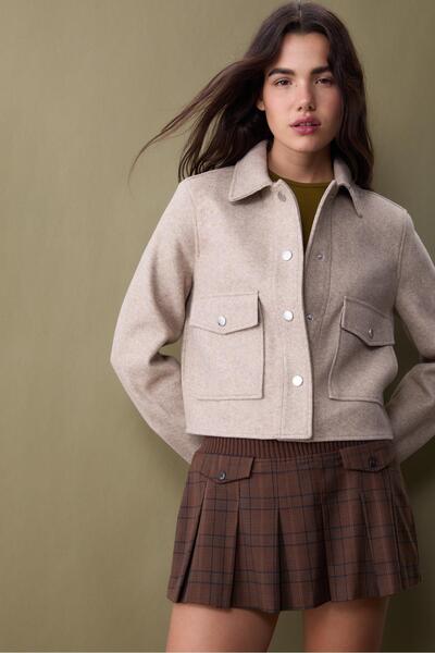 Stradivarius سترة قصيرة ناعمة