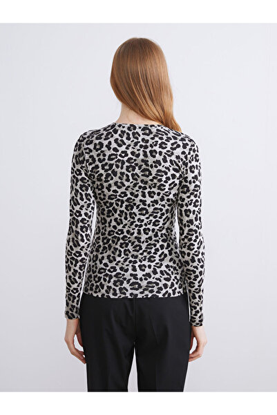 LC Waikiki Sparkling Choices from Shining Store |   Crew Neck Leopard Print Blouse