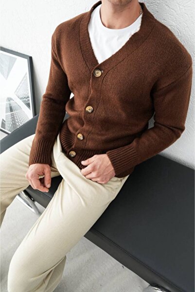 perasttesktil Men's Buttoned Knit Cardigan