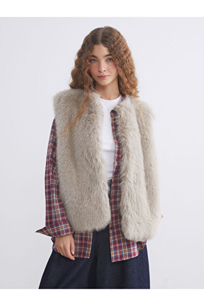 LC Waikiki Sparkling Choices from Shining Store |   Crew Neck Women's Fur Vest