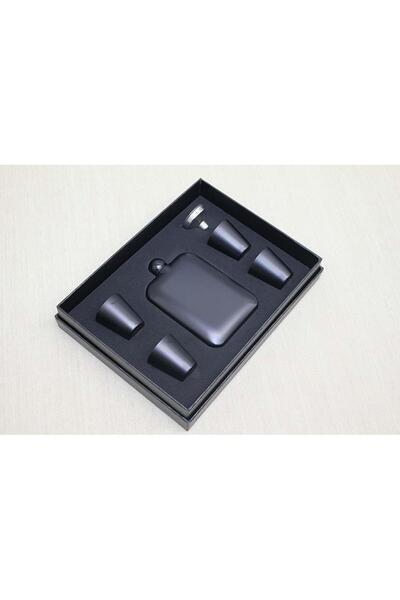 Store 4 Shot Glass Flask Set