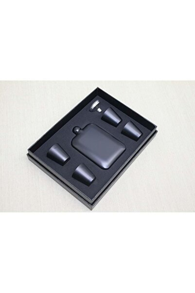 Store 4 Shot Glass Flask Set