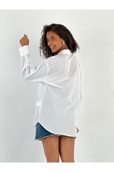 Miss Poem Γυναικείο λευκό πουκάμισο με λεπτομέρεια με πέρλες στο λαιμό