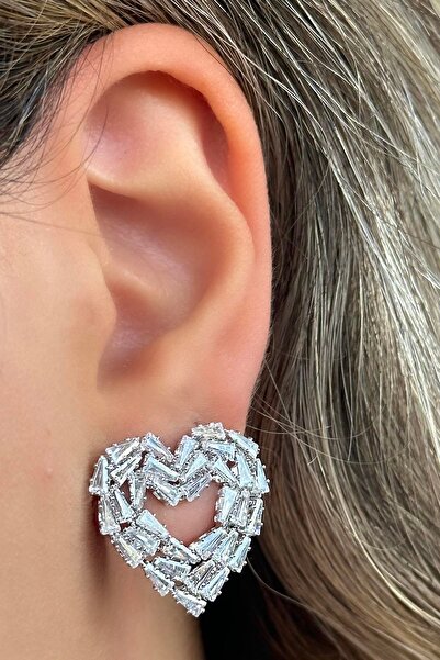 TAKIŞTIR Silver Color Heart Figured Stone Detailed Earrings (Pair)