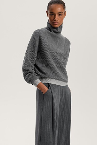 Oysho Yapılı yarım fermuarlı örgü kazak