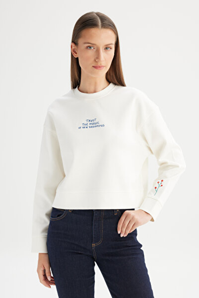 WRANGLER Regular Fit Normal Kesim Bisiklet Yaka Kırık Beyaz Sweatshirt