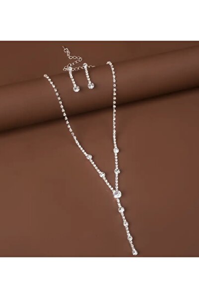 NESSORİA قلادة على شكل حرف Y من طراز الأميرة مزينة بأحجار الماس اللامعة على ش...