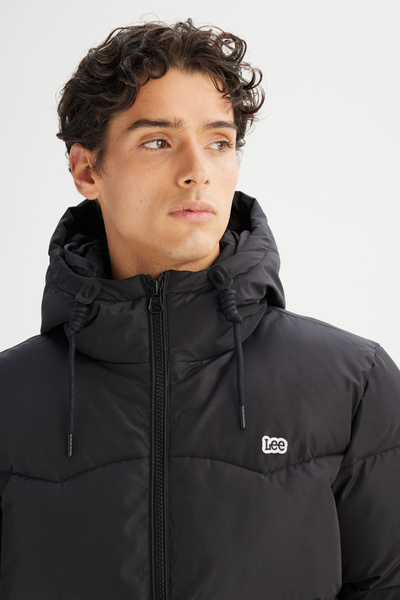 Lee Sıcak Tutan Regular Fit Normal Kesim Kapüşonlu Şişme Mont