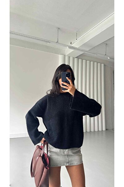 Piedra Black Crew Neck Soft Yarn Wide Sleeve Detailed Knitwear Sweater