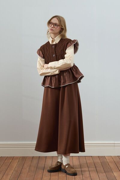Ceylan Otantik Bitter Brown Ruffled Knitwear Vest & Bitter Brown Scuba Skirt Set