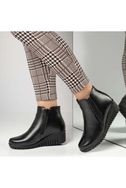 Modlet.ro Ghete cu platformă din piele neagră pentru femei MOD12570