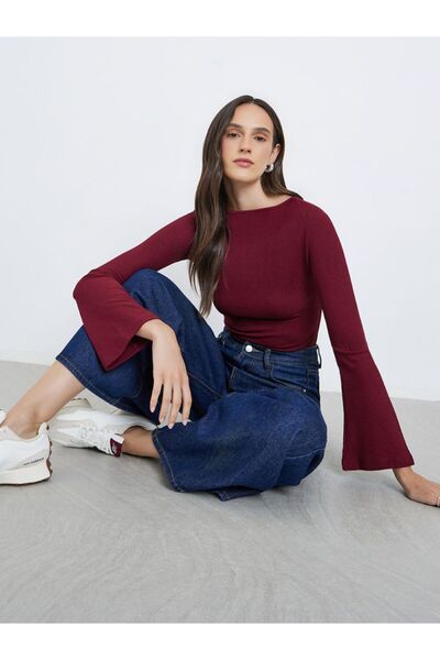 Styli Ribbed Knitted Bell Sleeve Top