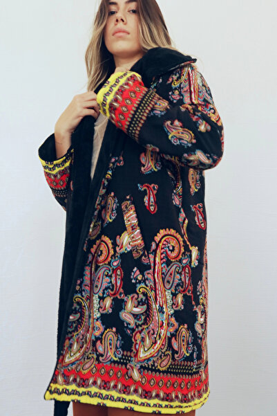 Su Koleksiyon Джакарта Поларлі Хірка