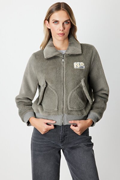 ON Cep Detaylı Peluş Mont