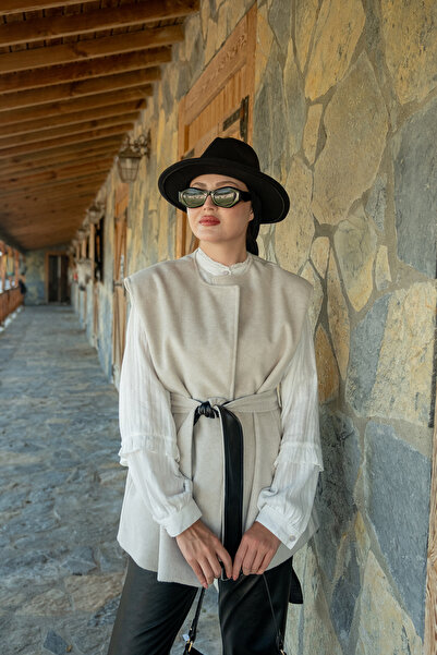 LOCCO Women's Waist-Tie Cashmere Vest Cream