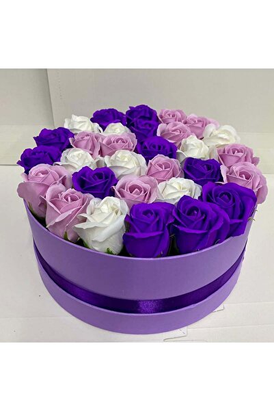 velve Aranjament floral Special Color cu 31 trandafiri sapun, mov-alb