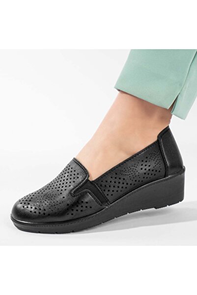 Modlet.ro Women's black casual platform shoes with perforations MOD11212