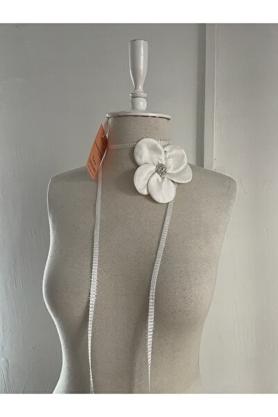 Nurcanilirboutique Elegant Scarf Accessory