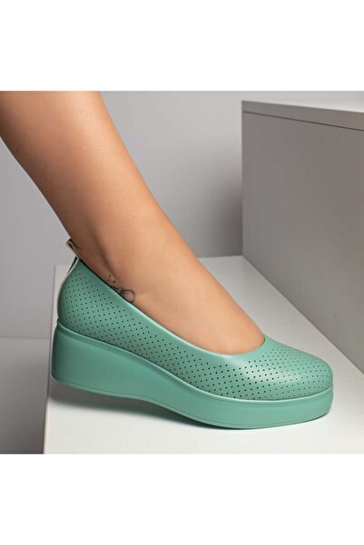 Modlet.ro Women's green casual platform shoes with perforations MOD11655