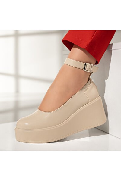 Modlet.ro Γυναικεία μπεζ παπούτσια με πλατφόρμα και λουράκι MOD12964
