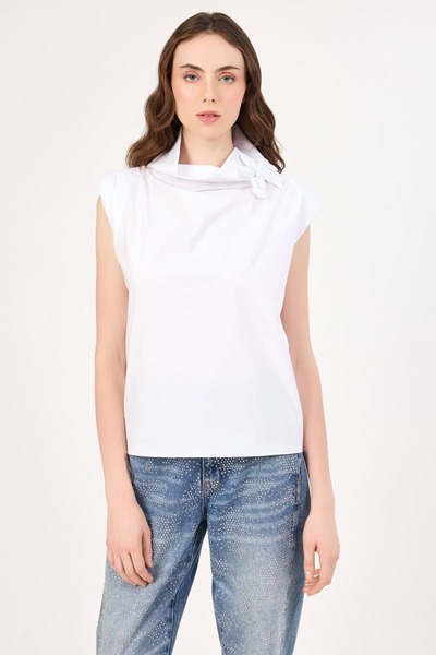 FEVER Broş çicekli dik yaka poplin bluz