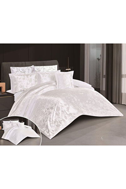 SNOOZYL Luxury royal double hotel bedspread made of soft velvet and fur to give you warmth and comfort