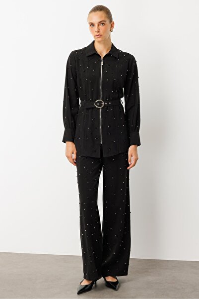 Moda İlgi تونيك مودالجي بقصة مريحة مع إغلاق بسحاب وتفاصيل لؤلؤية وحزام خصر - 40041 أسود