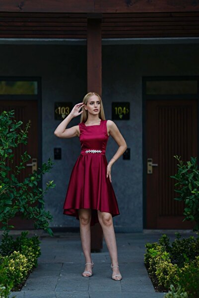 BAHARYAMAÇLI KADIN BORDO AMOR ÖNÜ KISA ARKASI UZUN ABİYE ELBİSE