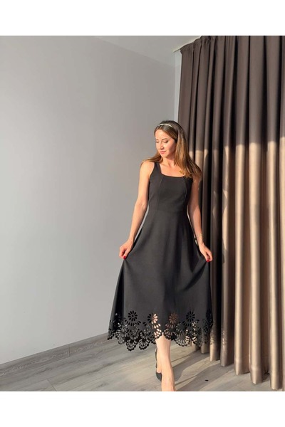 Reyhan Bilgin ETEK UCU LAZER KESİM ELBİSE