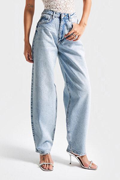 its basic Жіночі джинси Ice Колір T-4w5-3 Skater Fit Передня частина з блискучими камінцями Внутрішня довжина 77 см Спеціальний дизайн Джинси з деніму