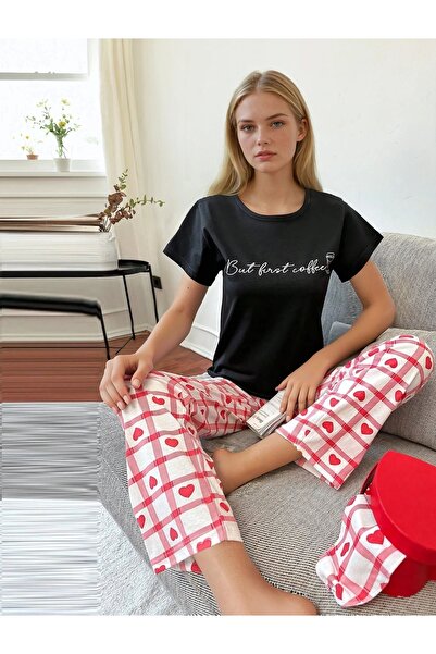 CARLA MARA Но първо кафе Печатно черно тениска Комплект пижама с сърцевиден м...
