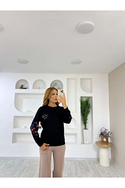 İrka Moda Kol Çiçekli Sweat