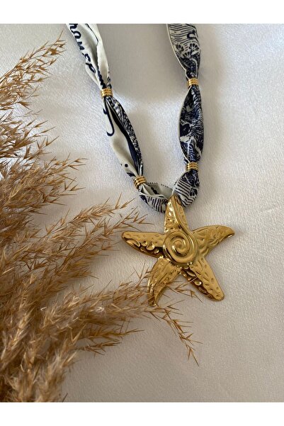 stainless steell قلادة فولاذية بتصميم شخصية مع تفاصيل على شكل وشاح