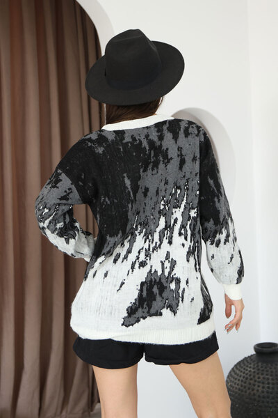 Nazline Women's Crew Neck Long Sleeve Oversize Knit Sweater