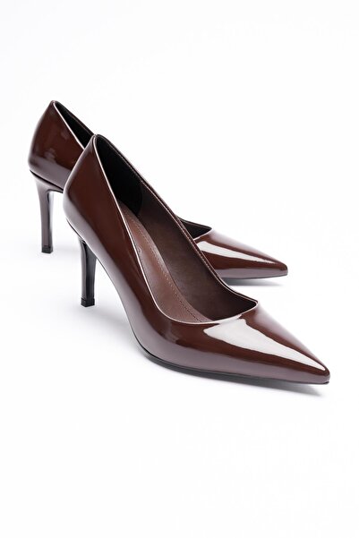 Mubiano حذاء نسائي بكعب عالٍ من الجلد اللامع 8 سم بمقدمة مدببة بني كارميلا