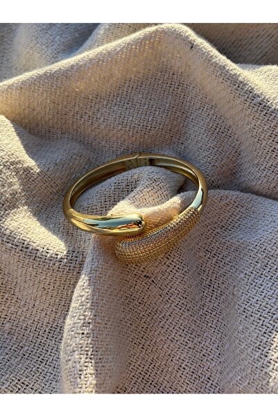 NOVINA FINE JEWELRY Işıltılı Gold Renk Oval Zirkon Taşlı Kelepçe Bileklik